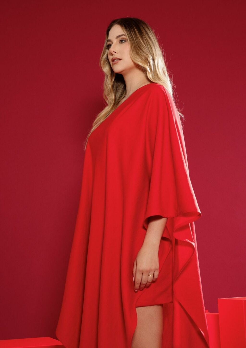 Vestido Glam Ombro Plumilla