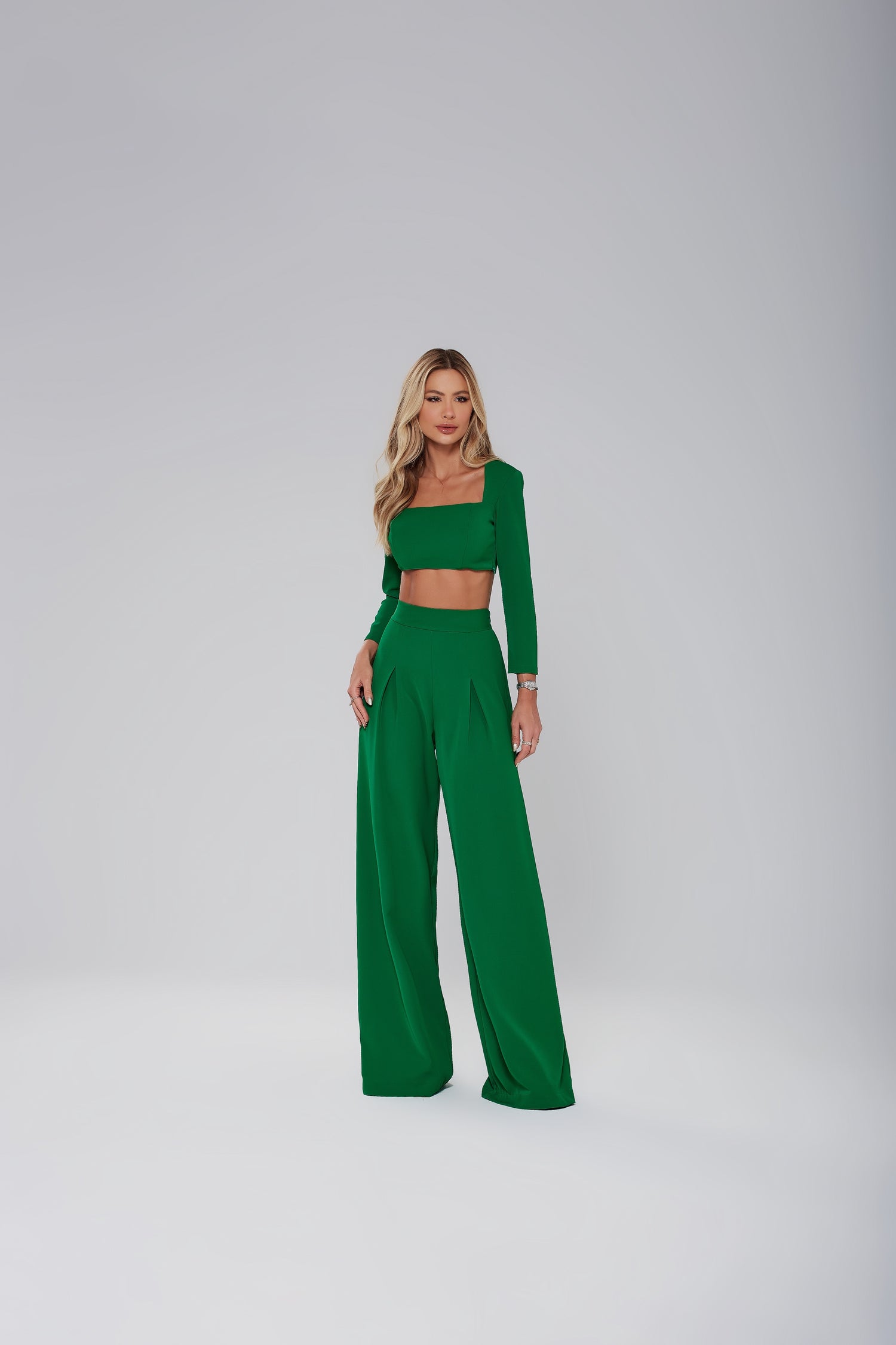 Lilian Verde Recortada